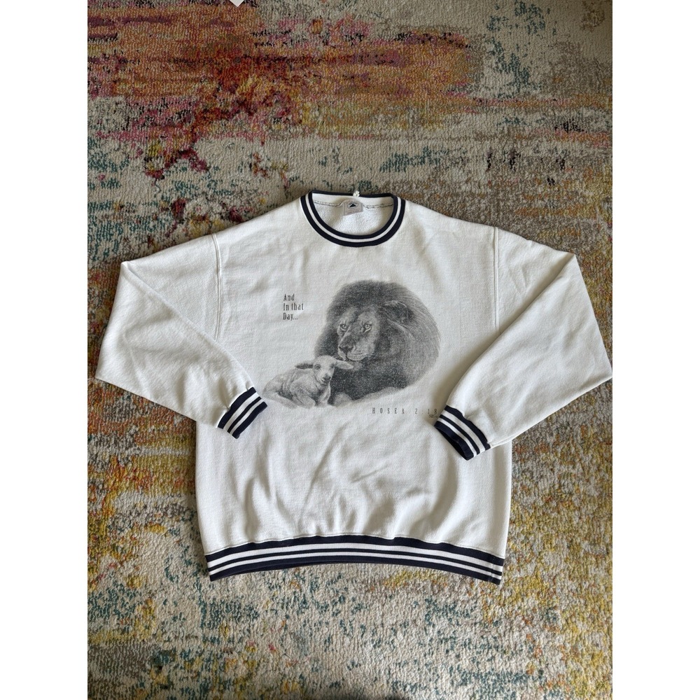 Vintage 90s Christian Lion and Lamb white crewneck sweatshirt Size L